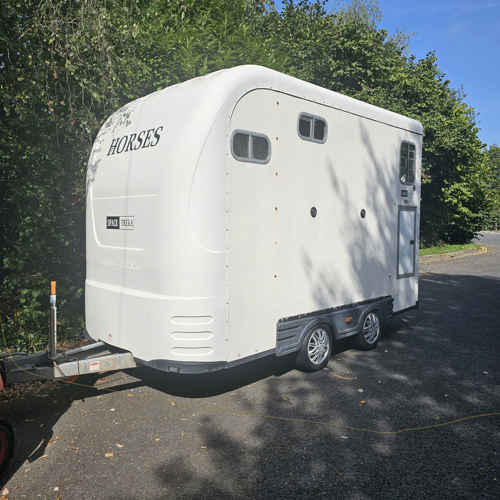 equi-trek-horse-box-1 Second Hand Horse Box